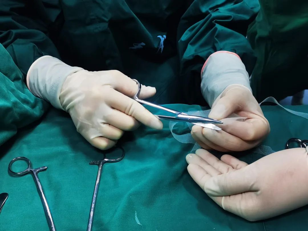 第六节 阴式全子宫切除术及阴道前后壁修补术